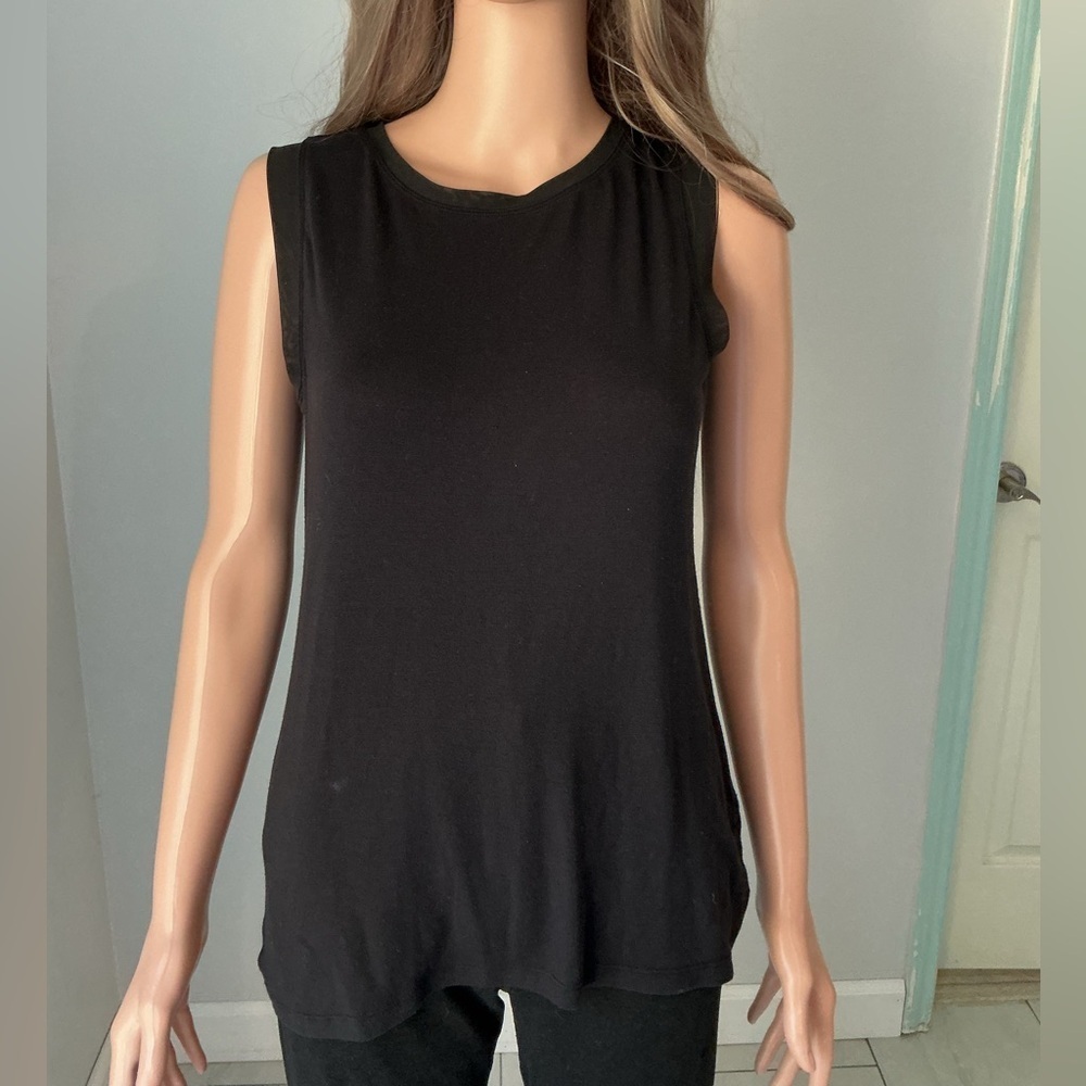 Athleta Black Sleeveless Tank Top